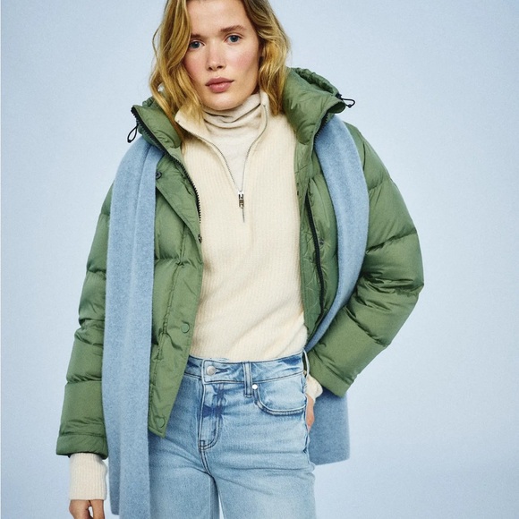 Quince 100% Cashmere Sweater - Picture 2 of 9